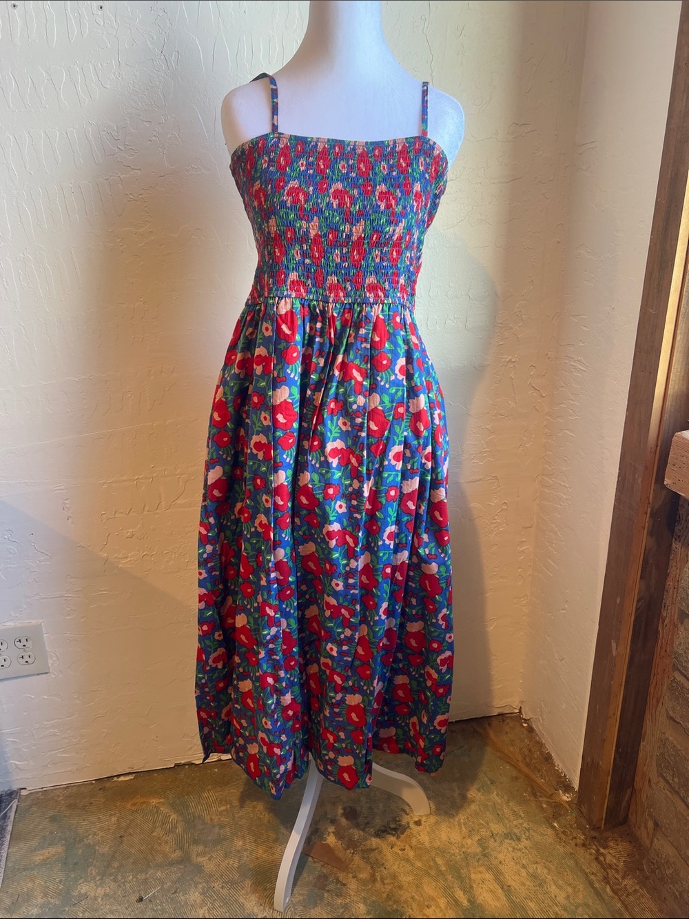 DRA Los Angeles Bright Floral Midi Dress- Pockets!! NWOT Tags